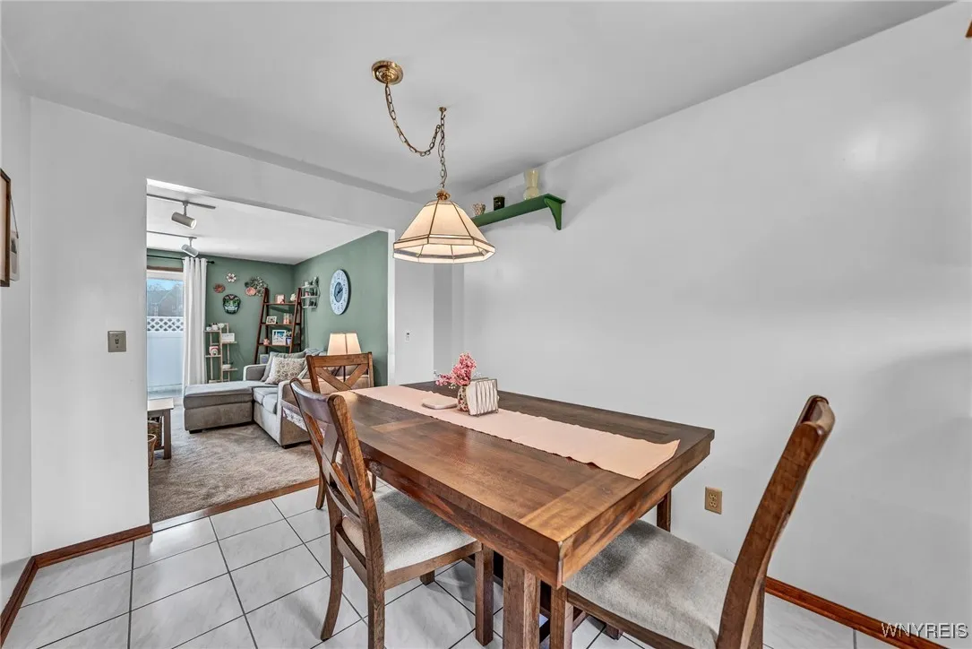 553 Burroughs Drive, Amherst, New York 14226, Amherst, New York 14226, 2 Bedrooms Bedrooms, 6 Rooms Rooms,2 BathroomsBathrooms,Residential,Closed,553 Burroughs Drive, Amherst, New York 14226,0,B1581521