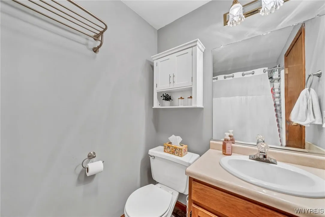553 Burroughs Drive, Amherst, New York 14226, Amherst, New York 14226, 2 Bedrooms Bedrooms, 6 Rooms Rooms,2 BathroomsBathrooms,Residential,Closed,553 Burroughs Drive, Amherst, New York 14226,0,B1581521