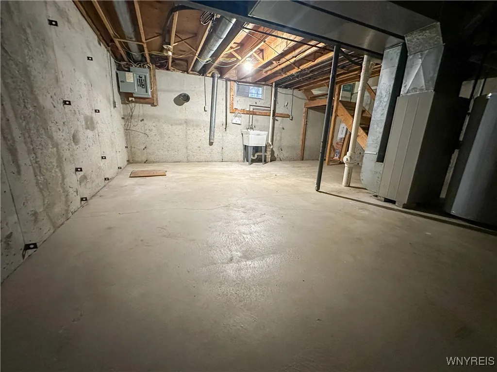 322 Summer Street 322, Buffalo, New York 14222, Buffalo, New York 14222, 2 Bedrooms Bedrooms, 7 Rooms Rooms,1 BathroomBathrooms,Residential Lease,Closed,322 Summer Street 322, Buffalo, New York 14222,0,B1581571
