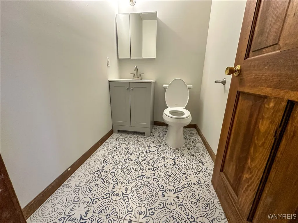 322 Summer Street 322, Buffalo, New York 14222, Buffalo, New York 14222, 2 Bedrooms Bedrooms, 7 Rooms Rooms,1 BathroomBathrooms,Residential Lease,Closed,322 Summer Street 322, Buffalo, New York 14222,0,B1581571