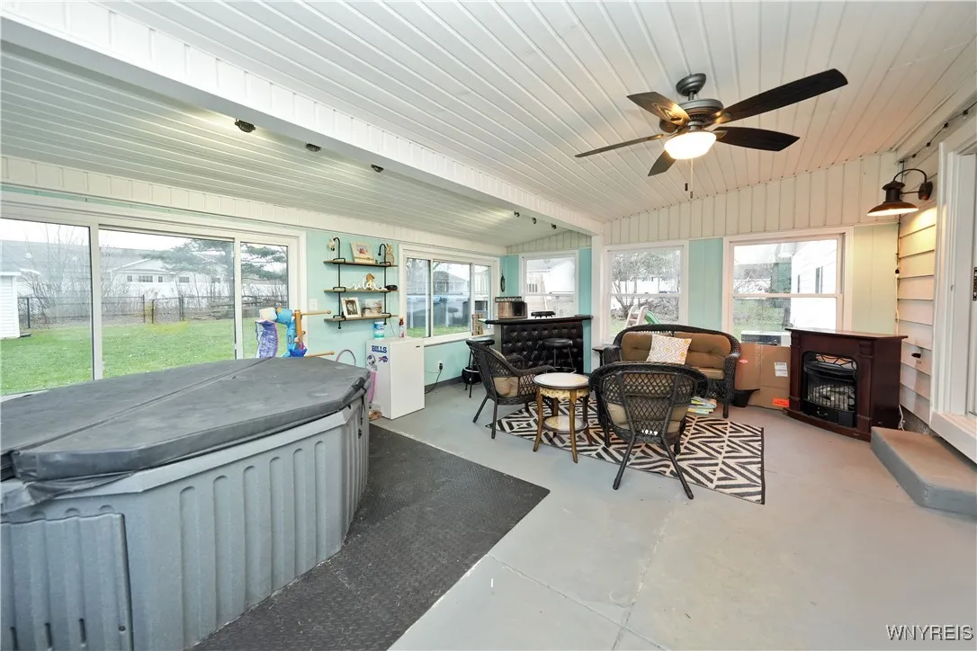 1780 Fix Road, Grand Island, New York 14072, Grand Island, New York 14072, 3 Bedrooms Bedrooms, 8 Rooms Rooms,2 BathroomsBathrooms,Residential,Closed,1780 Fix Road, Grand Island, New York 14072,0,B1581456