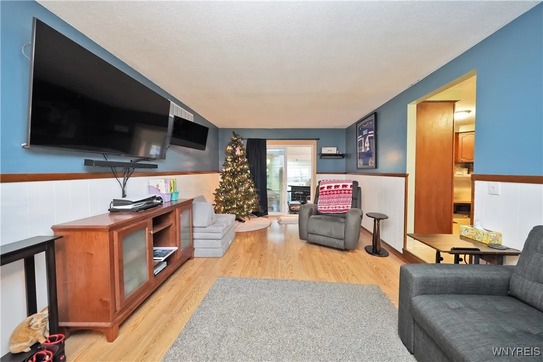 1780 Fix Road, Grand Island, New York 14072, Grand Island, New York 14072, 3 Bedrooms Bedrooms, 8 Rooms Rooms,2 BathroomsBathrooms,Residential,Closed,1780 Fix Road, Grand Island, New York 14072,0,B1581456
