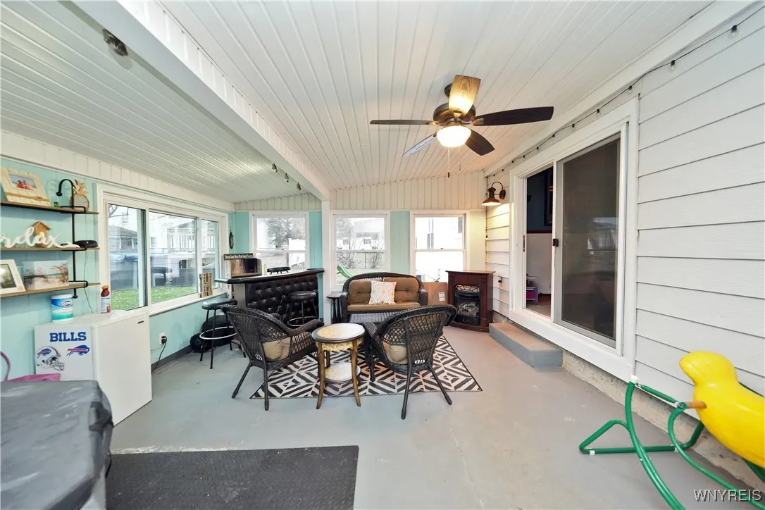 1780 Fix Road, Grand Island, New York 14072, Grand Island, New York 14072, 3 Bedrooms Bedrooms, 8 Rooms Rooms,2 BathroomsBathrooms,Residential,Closed,1780 Fix Road, Grand Island, New York 14072,0,B1581456
