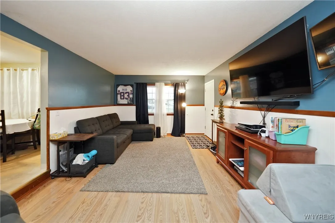 1780 Fix Road, Grand Island, New York 14072, Grand Island, New York 14072, 3 Bedrooms Bedrooms, 8 Rooms Rooms,2 BathroomsBathrooms,Residential,Closed,1780 Fix Road, Grand Island, New York 14072,0,B1581456