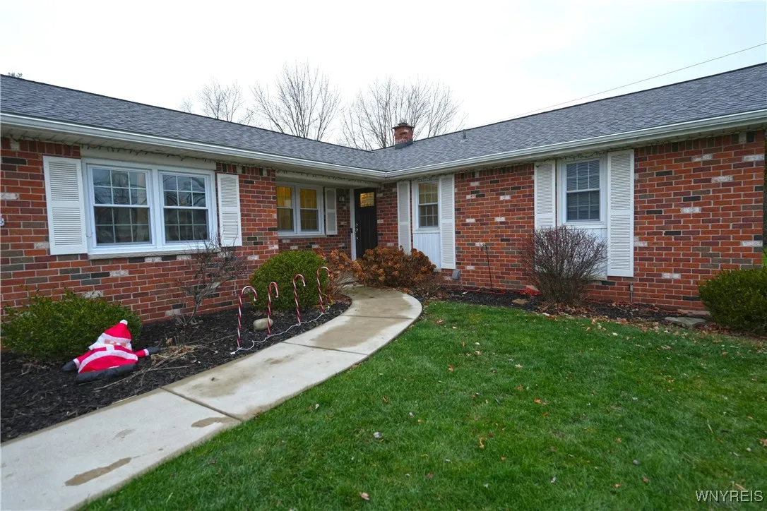 1780 Fix Road, Grand Island, New York 14072, Grand Island, New York 14072, 3 Bedrooms Bedrooms, 8 Rooms Rooms,2 BathroomsBathrooms,Residential,Closed,1780 Fix Road, Grand Island, New York 14072,0,B1581456