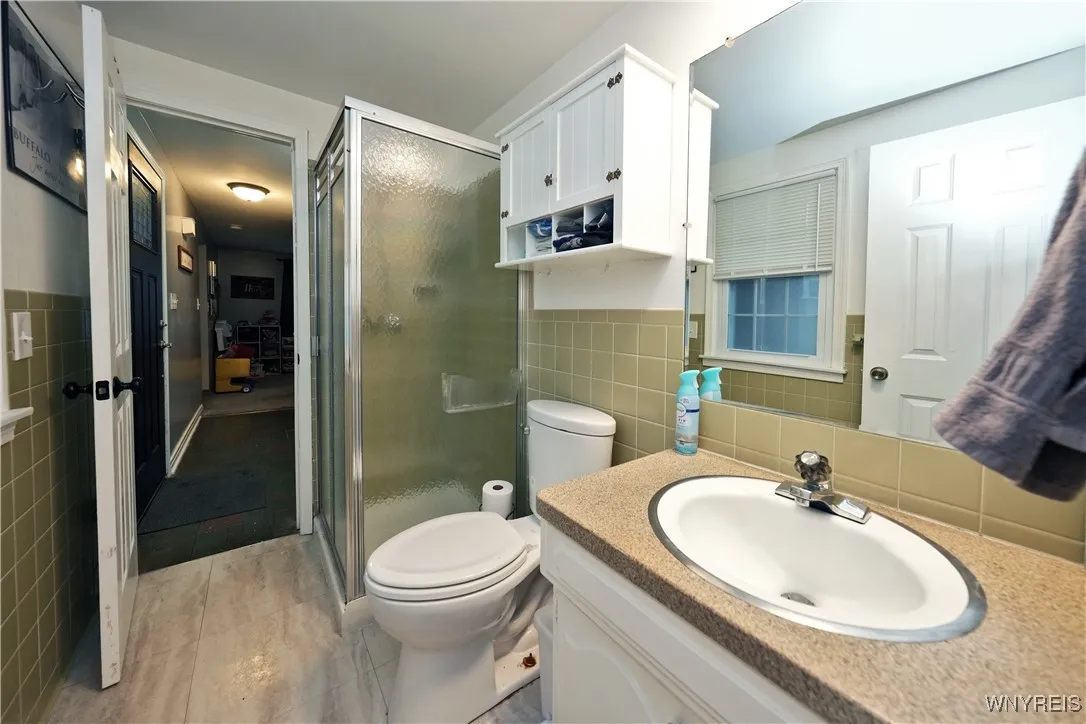 1780 Fix Road, Grand Island, New York 14072, Grand Island, New York 14072, 3 Bedrooms Bedrooms, 8 Rooms Rooms,2 BathroomsBathrooms,Residential,Closed,1780 Fix Road, Grand Island, New York 14072,0,B1581456