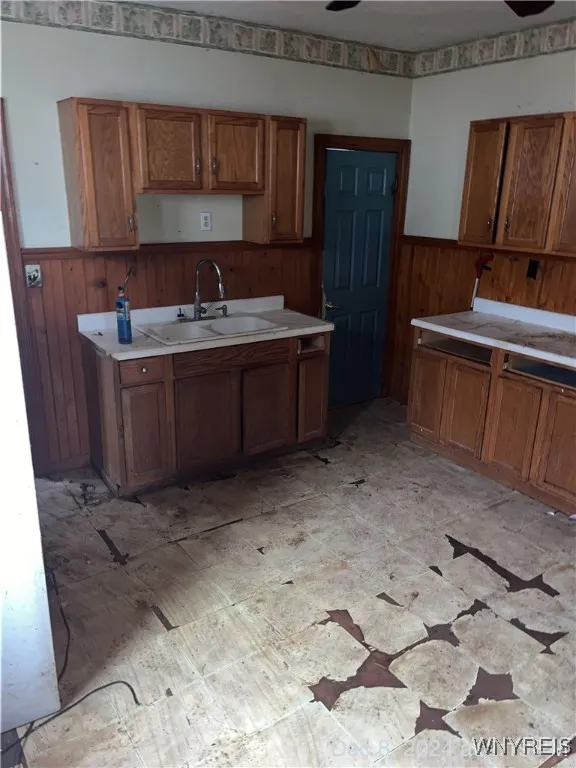 228 Cable Street, Buffalo, New York 14206, Buffalo, New York 14206, 3 Bedrooms Bedrooms, 6 Rooms Rooms,1 BathroomBathrooms,Residential,Closed,228 Cable Street, Buffalo, New York 14206,0,B1581646