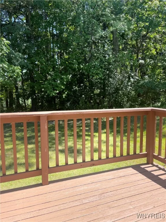24 In The Woods Lane, West Seneca, New York 14224, West Seneca, New York 14224, 3 Bedrooms Bedrooms, 6 Rooms Rooms,1 BathroomBathrooms,Residential,Closed,24 In The Woods Lane, West Seneca, New York 14224,0,B1581745