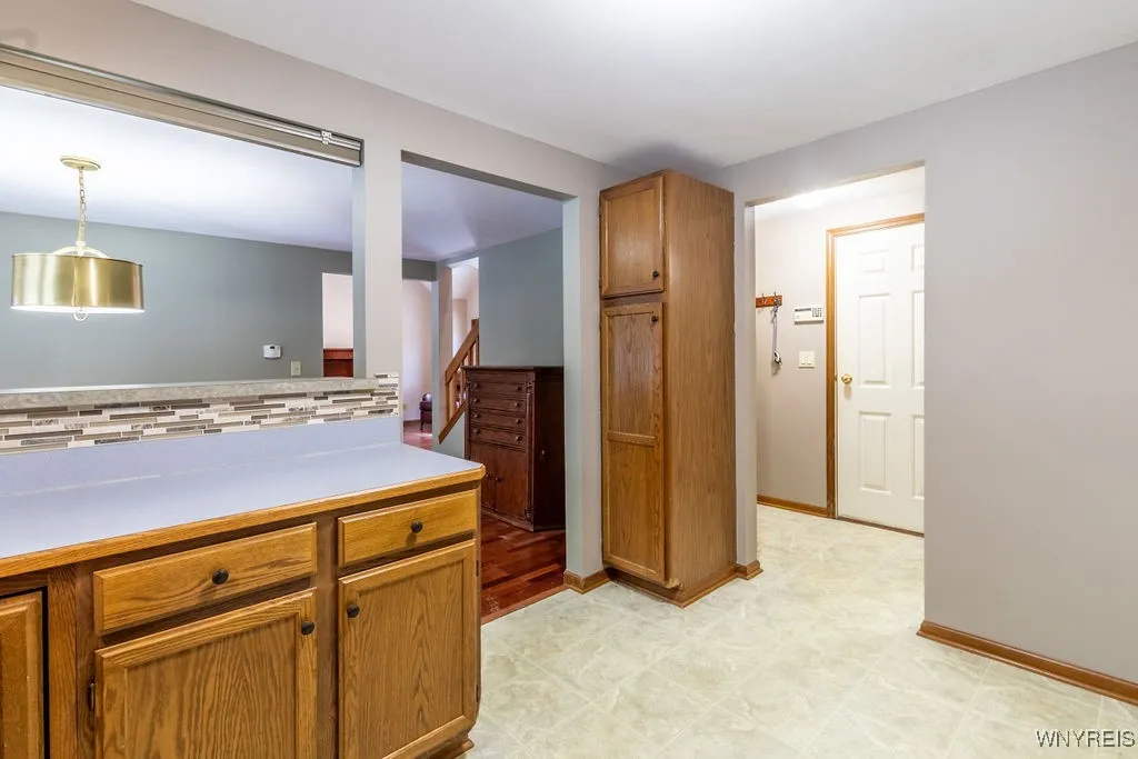 24 In The Woods Lane, West Seneca, New York 14224, West Seneca, New York 14224, 3 Bedrooms Bedrooms, 6 Rooms Rooms,1 BathroomBathrooms,Residential,Closed,24 In The Woods Lane, West Seneca, New York 14224,0,B1581745