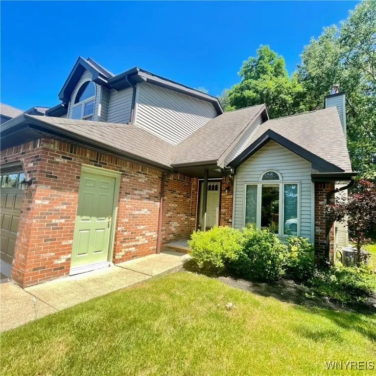 24 In The Woods Lane, West Seneca, New York 14224, West Seneca, New York 14224, 3 Bedrooms Bedrooms, 6 Rooms Rooms,1 BathroomBathrooms,Residential,Closed,24 In The Woods Lane, West Seneca, New York 14224,0,B1581745