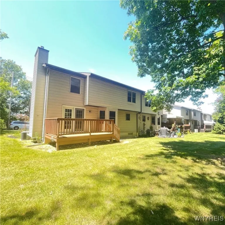 24 In The Woods Lane, West Seneca, New York 14224, West Seneca, New York 14224, 3 Bedrooms Bedrooms, 6 Rooms Rooms,1 BathroomBathrooms,Residential,Closed,24 In The Woods Lane, West Seneca, New York 14224,0,B1581745