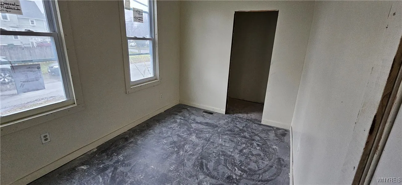 354 Koons Avenue, Buffalo, New York 14211, Buffalo, New York 14211, 6 Bedrooms Bedrooms, ,2 BathroomsBathrooms,Residential,Closed,354 Koons Avenue, Buffalo, New York 14211,0,B1581327
