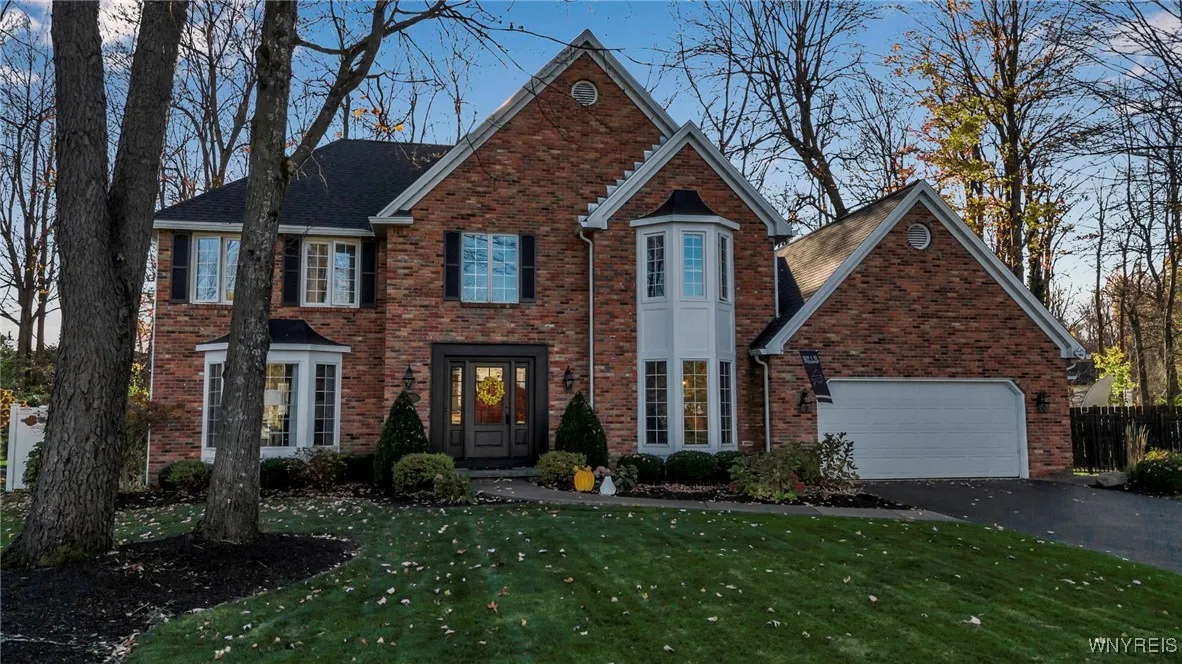 8357 Bridlewood Drive, Clarence, New York 14051, Clarence, New York 14051, 4 Bedrooms Bedrooms, 11 Rooms Rooms,2 BathroomsBathrooms,Residential,Closed,8357 Bridlewood Drive, Clarence, New York 14051,0,B1581769