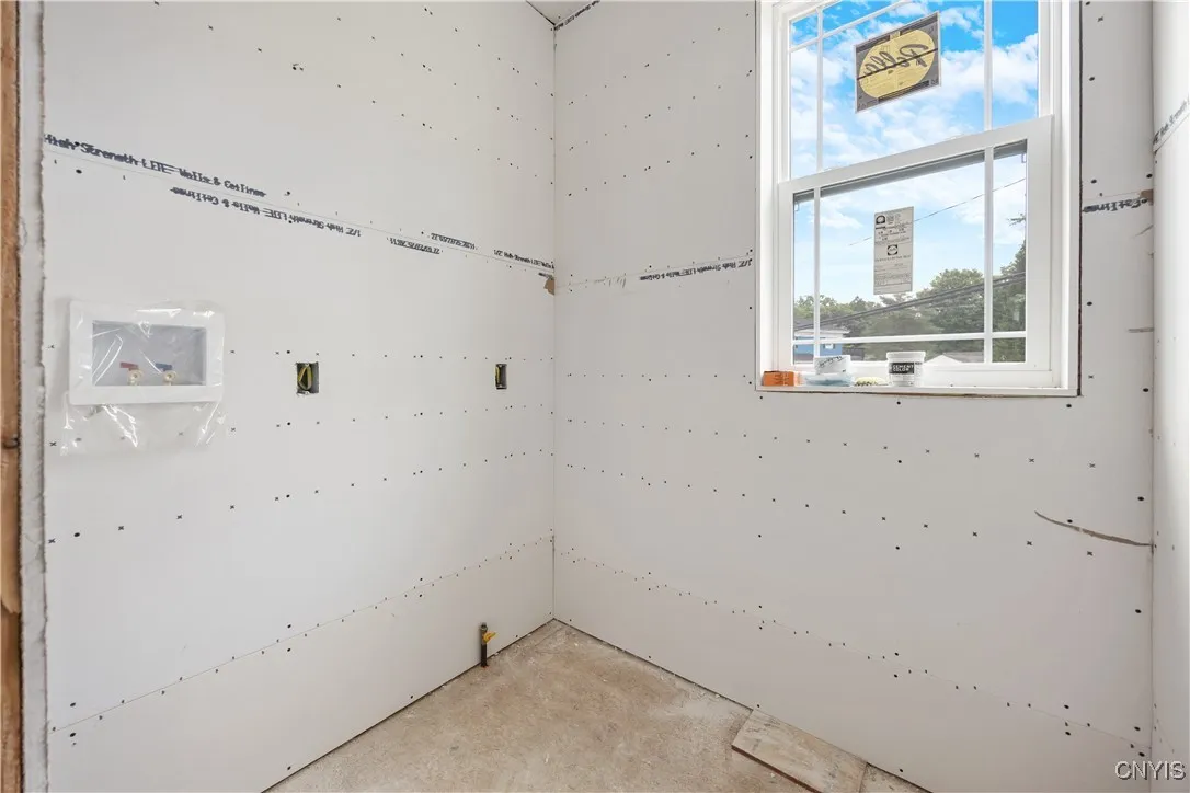 25 Elm Street, Schroeppel, New York 13135, Schroeppel, New York 13135, 2 Bedrooms Bedrooms, 4 Rooms Rooms,2 BathroomsBathrooms,Residential,For Sale,25 Elm Street, Schroeppel, New York 13135,S1581676