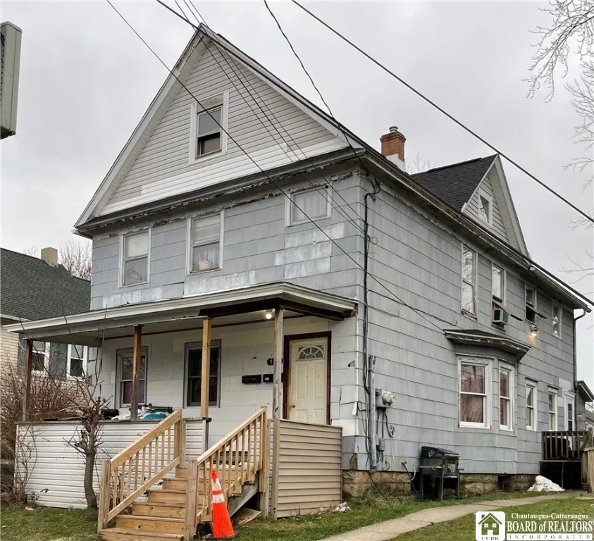 142 Ruggles Street, Dunkirk-city, New York 14048, Dunkirk, New York 14048, 6 Bedrooms Bedrooms, ,2 BathroomsBathrooms,Residential,For Sale,142 Ruggles Street, Dunkirk-city, New York 14048,R1582000