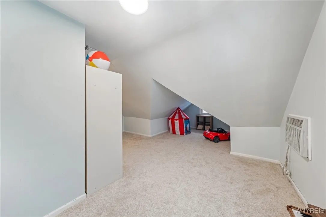 143 Hamilton Boulevard, Tonawanda-town, New York 1, Tonawanda, New York 14217, 3 Bedrooms Bedrooms, 7 Rooms Rooms,2 BathroomsBathrooms,Residential,Closed,143 Hamilton Boulevard, Tonawanda-town, New York 1,0,B1581807