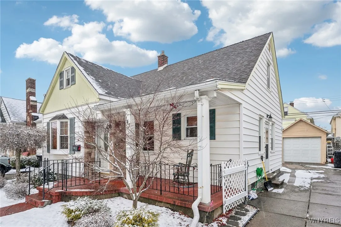 143 Hamilton Boulevard, Tonawanda-town, New York 1, Tonawanda, New York 14217, 3 Bedrooms Bedrooms, 7 Rooms Rooms,2 BathroomsBathrooms,Residential,Closed,143 Hamilton Boulevard, Tonawanda-town, New York 1,0,B1581807