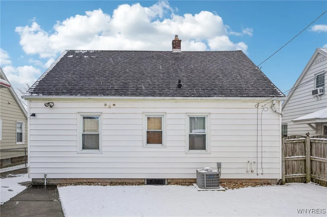 143 Hamilton Boulevard, Tonawanda-town, New York 1, Tonawanda, New York 14217, 3 Bedrooms Bedrooms, 7 Rooms Rooms,2 BathroomsBathrooms,Residential,Closed,143 Hamilton Boulevard, Tonawanda-town, New York 1,0,B1581807
