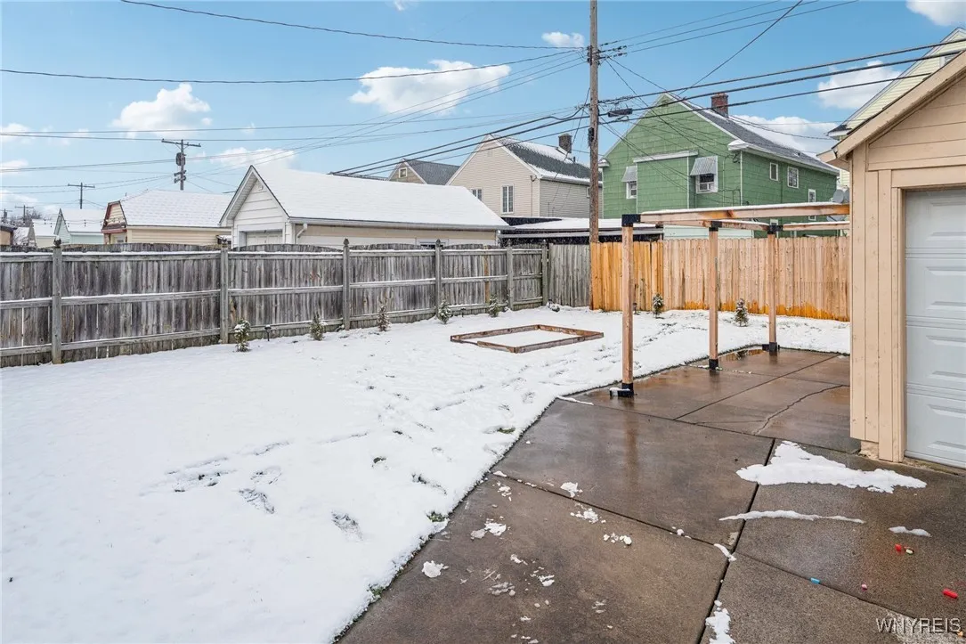 143 Hamilton Boulevard, Tonawanda-town, New York 1, Tonawanda, New York 14217, 3 Bedrooms Bedrooms, 7 Rooms Rooms,2 BathroomsBathrooms,Residential,Closed,143 Hamilton Boulevard, Tonawanda-town, New York 1,0,B1581807