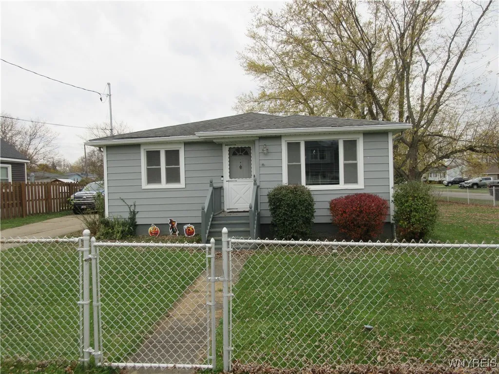 3865 Big Tree Road, Hamburg, New York 14075, Hamburg, New York 14075, 3 Bedrooms Bedrooms, 7 Rooms Rooms,2 BathroomsBathrooms,Residential,Closed,3865 Big Tree Road, Hamburg, New York 14075,0,B1582043