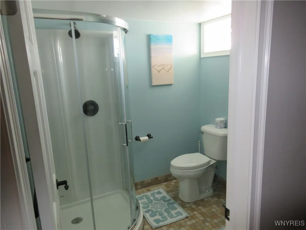 Downstairs Full Bath