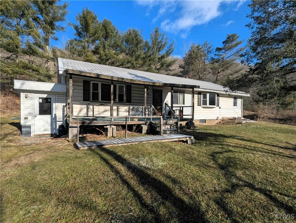 7909 County Route 333, Thurston, New York 14821, Thurston, New York 14821, 4 Bedrooms Bedrooms, 9 Rooms Rooms,1 BathroomBathrooms,Residential,Closed,7909 County Route 333, Thurston, New York 14821,0,S1582105