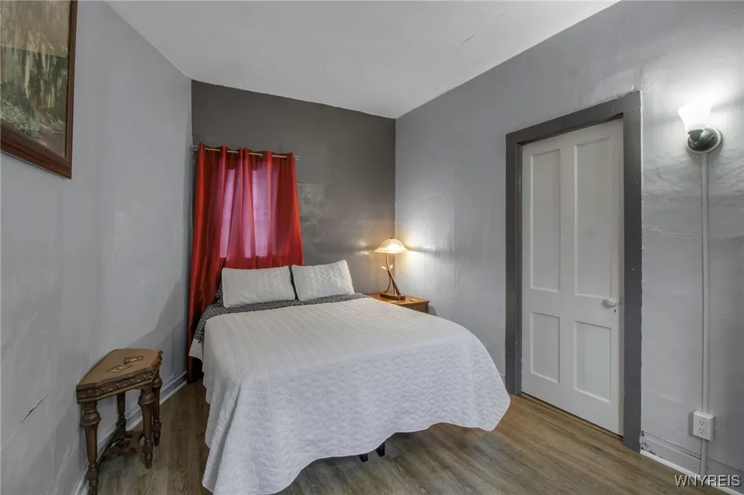 46 College Street 1, Buffalo, New York 14201, Buffalo, New York 14201, 2 Bedrooms Bedrooms, 5 Rooms Rooms,1 BathroomBathrooms,Residential Lease,Closed,46 College Street 1, Buffalo, New York 14201,0,B1582076