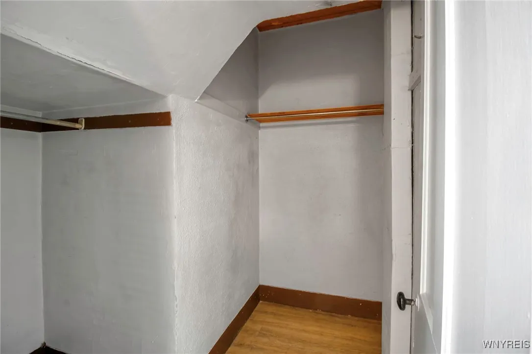 46 College Street 1, Buffalo, New York 14201, Buffalo, New York 14201, 2 Bedrooms Bedrooms, 5 Rooms Rooms,1 BathroomBathrooms,Residential Lease,Closed,46 College Street 1, Buffalo, New York 14201,0,B1582076
