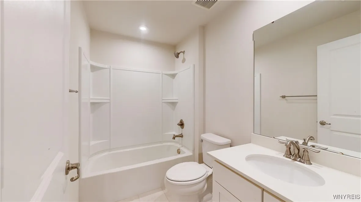 149 Sandstone Circle, Grand Island, New York 14072, Grand Island, New York 14072, 3 Bedrooms Bedrooms, 8 Rooms Rooms,3 BathroomsBathrooms,Residential,Closed,149 Sandstone Circle, Grand Island, New York 14072,0,B1582188