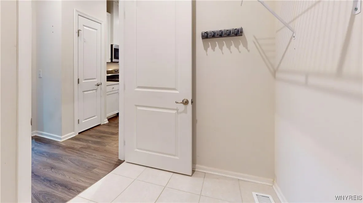 149 Sandstone Circle, Grand Island, New York 14072, Grand Island, New York 14072, 3 Bedrooms Bedrooms, 8 Rooms Rooms,3 BathroomsBathrooms,Residential,Closed,149 Sandstone Circle, Grand Island, New York 14072,0,B1582188