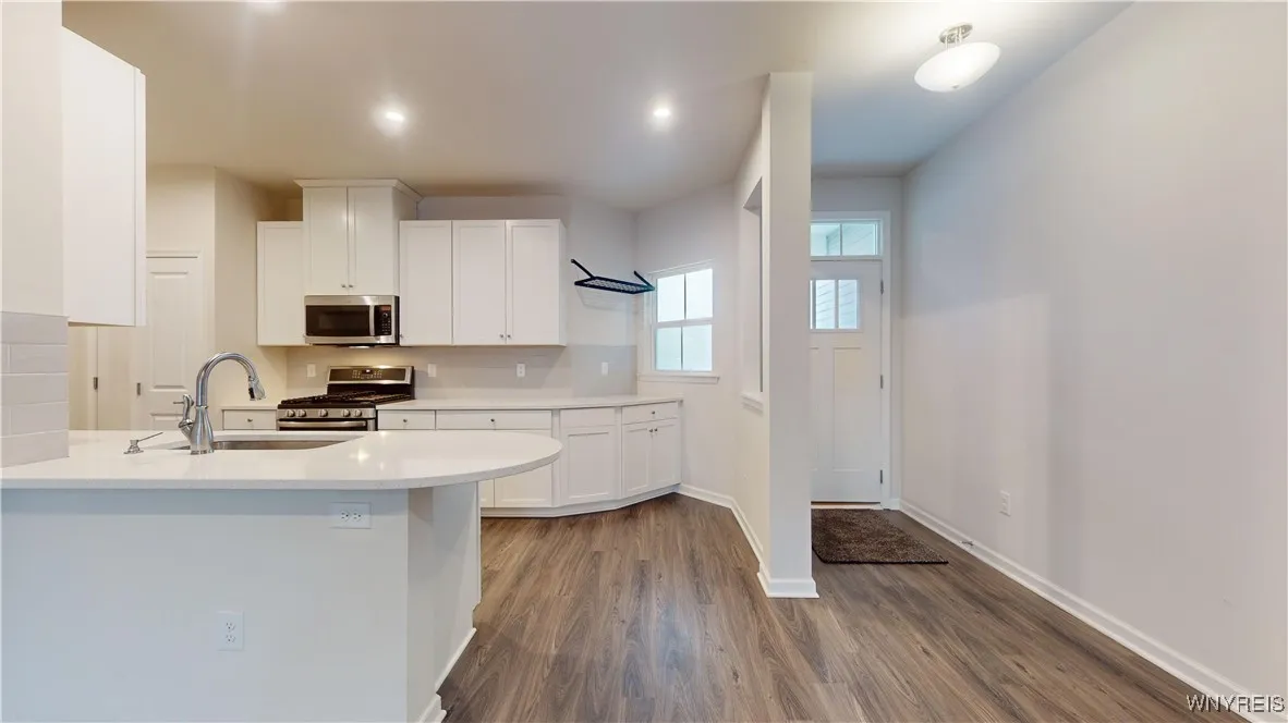 149 Sandstone Circle, Grand Island, New York 14072, Grand Island, New York 14072, 3 Bedrooms Bedrooms, 8 Rooms Rooms,3 BathroomsBathrooms,Residential,Closed,149 Sandstone Circle, Grand Island, New York 14072,0,B1582188