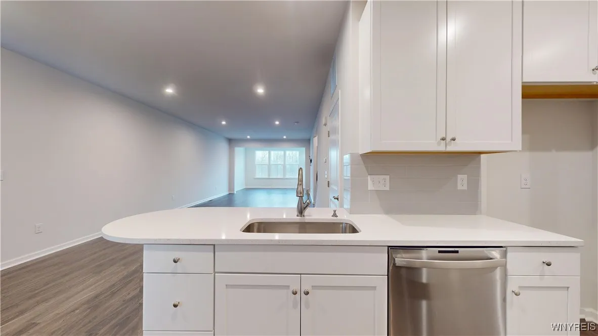 149 Sandstone Circle, Grand Island, New York 14072, Grand Island, New York 14072, 3 Bedrooms Bedrooms, 8 Rooms Rooms,3 BathroomsBathrooms,Residential,Closed,149 Sandstone Circle, Grand Island, New York 14072,0,B1582188