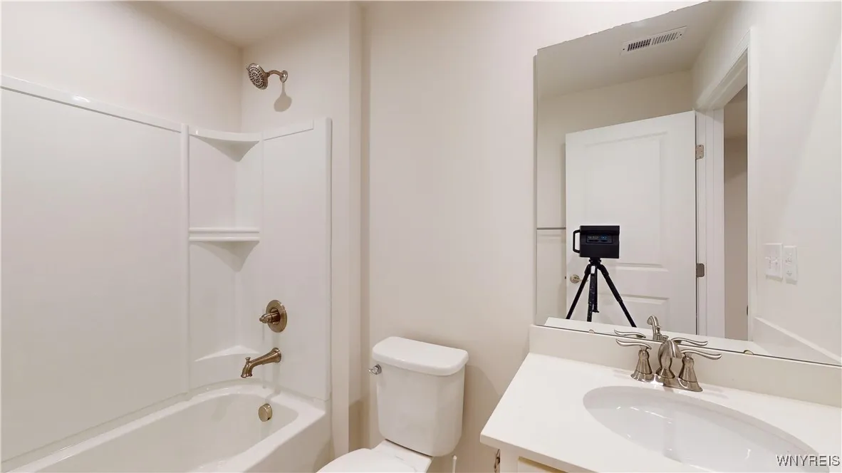 149 Sandstone Circle, Grand Island, New York 14072, Grand Island, New York 14072, 3 Bedrooms Bedrooms, 8 Rooms Rooms,3 BathroomsBathrooms,Residential,Closed,149 Sandstone Circle, Grand Island, New York 14072,0,B1582188