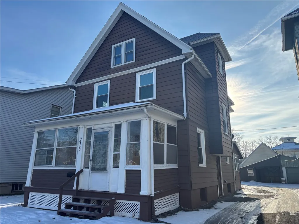 215 East Elm Street, Milo, New York 14527, Milo, New York 14527, 3 Bedrooms Bedrooms, 9 Rooms Rooms,1 BathroomBathrooms,Residential,Closed,215 East Elm Street, Milo, New York 14527,0,R1582245