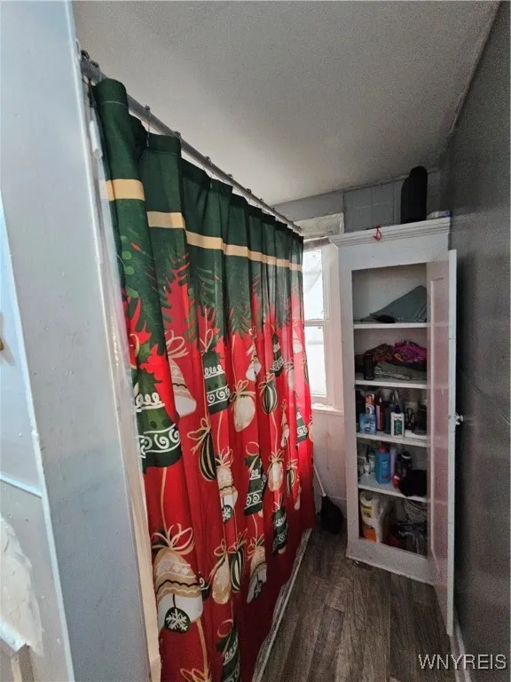 163 Royal Avenue, Buffalo, New York 14207, Buffalo, New York 14207, 4 Bedrooms Bedrooms, ,2 BathroomsBathrooms,Residential,Closed,163 Royal Avenue, Buffalo, New York 14207,0,B1582270