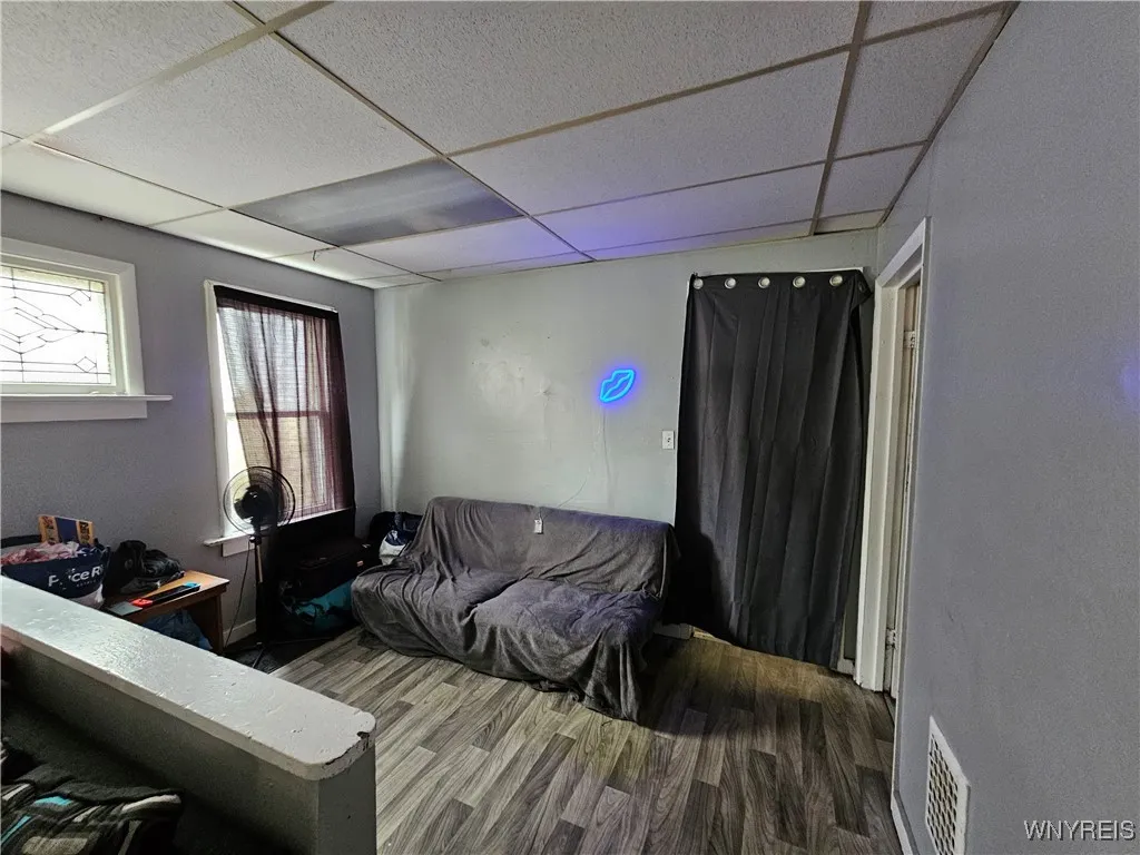 163 Royal Avenue, Buffalo, New York 14207, Buffalo, New York 14207, 4 Bedrooms Bedrooms, ,2 BathroomsBathrooms,Residential,Closed,163 Royal Avenue, Buffalo, New York 14207,0,B1582270