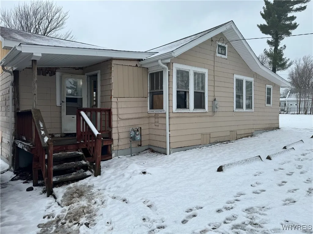 5742 Lakeview, Hamburg, New York 14085, Hamburg, New York 14085, 3 Bedrooms Bedrooms, 7 Rooms Rooms,2 BathroomsBathrooms,Residential,Closed,5742 Lakeview, Hamburg, New York 14085,0,B1582200