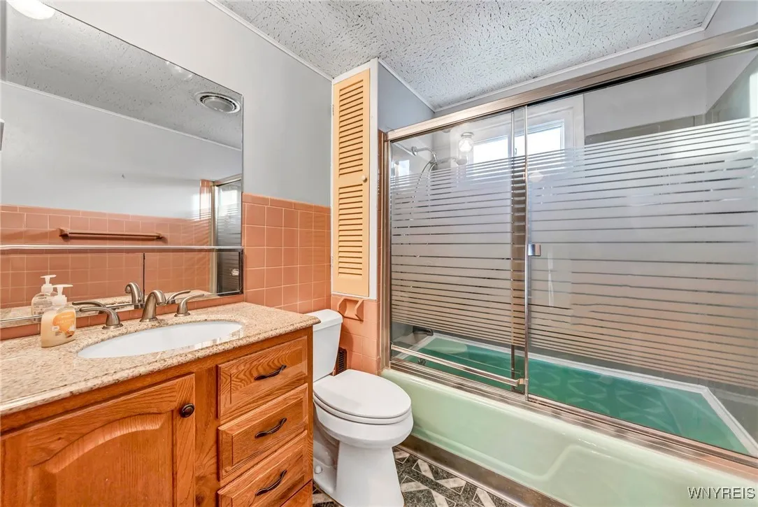 322 Warren Avenue, Tonawanda-town, New York 14217, Tonawanda, New York 14217, 3 Bedrooms Bedrooms, 6 Rooms Rooms,1 BathroomBathrooms,Residential,Closed,322 Warren Avenue, Tonawanda-town, New York 14217,0,B1582328