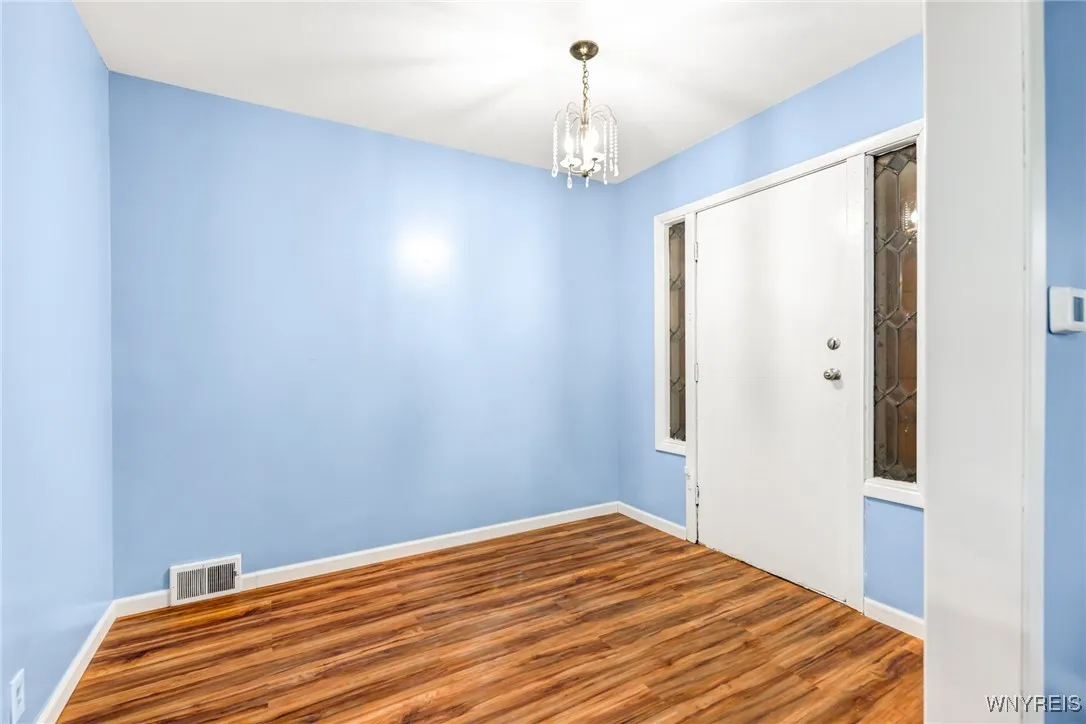 947 Walden Avenue, Buffalo, New York 14211, Buffalo, New York 14211, 5 Bedrooms Bedrooms, 10 Rooms Rooms,2 BathroomsBathrooms,Residential,Closed,947 Walden Avenue, Buffalo, New York 14211,0,B1582360