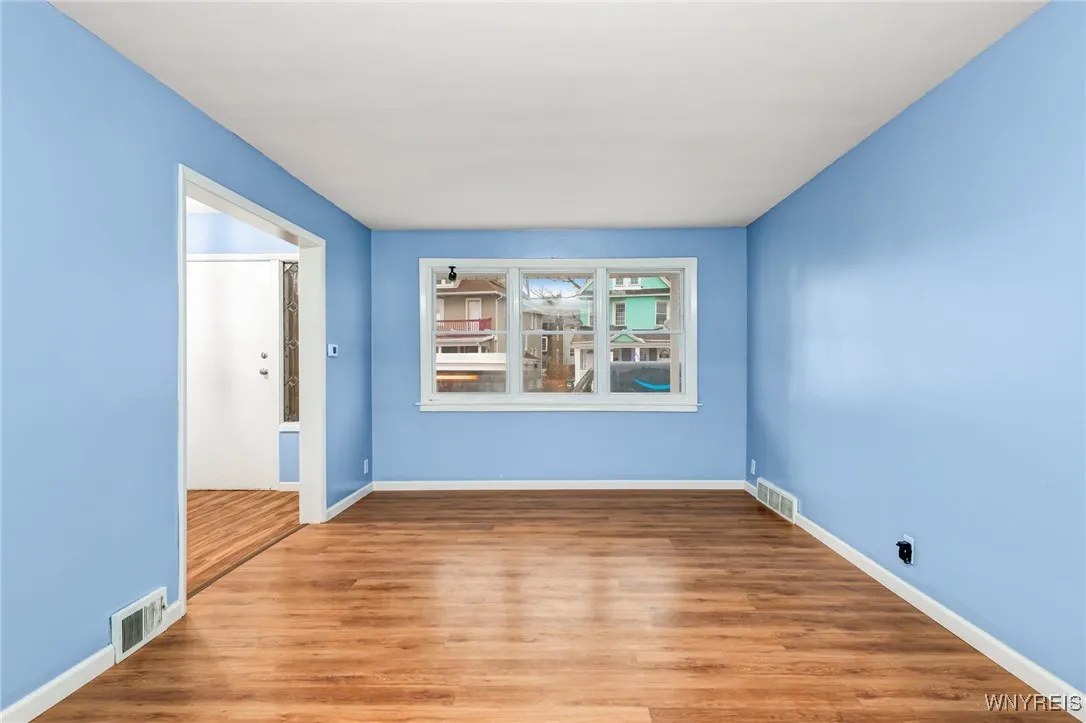 947 Walden Avenue, Buffalo, New York 14211, Buffalo, New York 14211, 5 Bedrooms Bedrooms, 10 Rooms Rooms,2 BathroomsBathrooms,Residential,Closed,947 Walden Avenue, Buffalo, New York 14211,0,B1582360