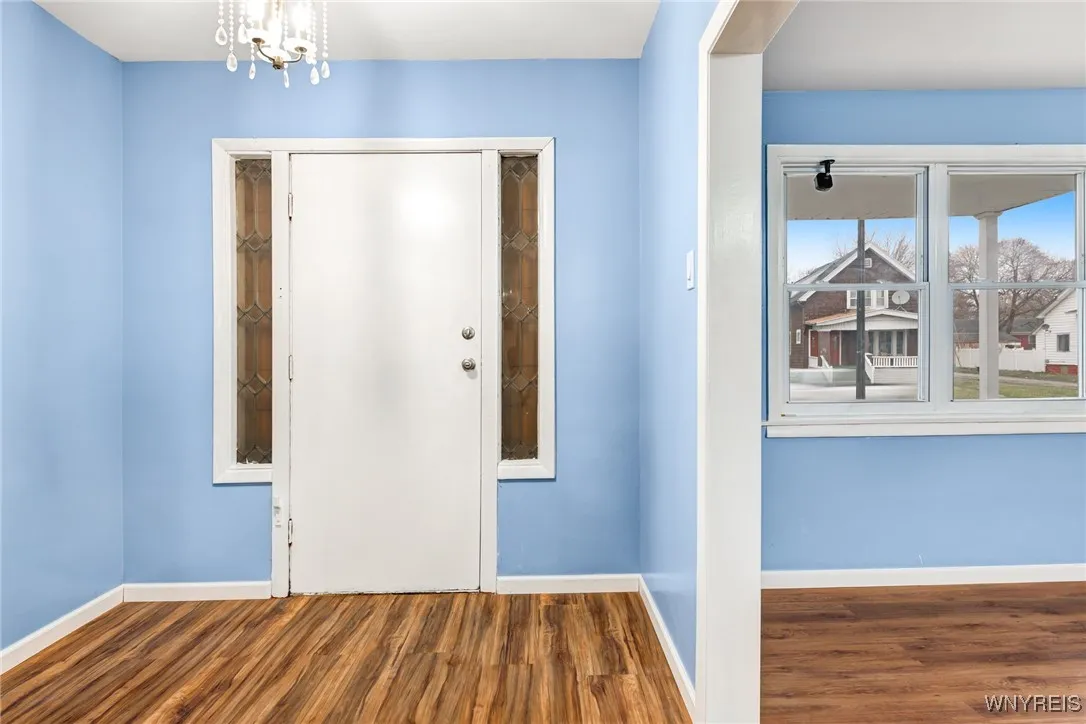 947 Walden Avenue, Buffalo, New York 14211, Buffalo, New York 14211, 5 Bedrooms Bedrooms, 10 Rooms Rooms,2 BathroomsBathrooms,Residential,Closed,947 Walden Avenue, Buffalo, New York 14211,0,B1582360