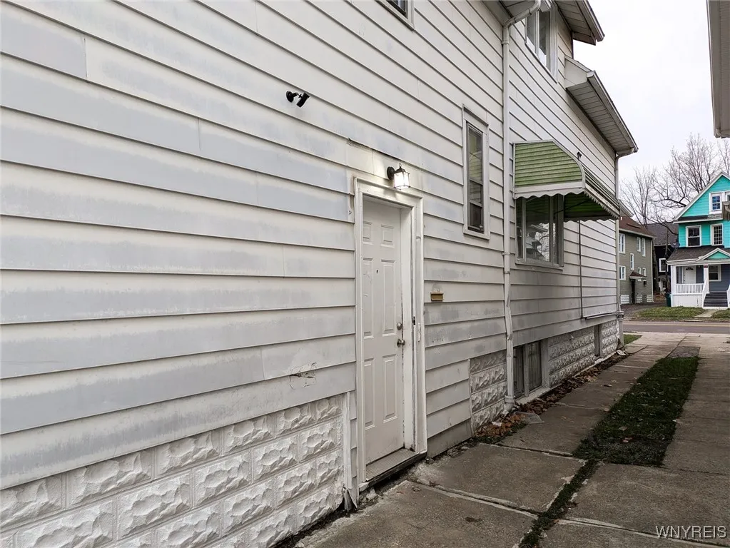 947 Walden Avenue, Buffalo, New York 14211, Buffalo, New York 14211, 5 Bedrooms Bedrooms, 10 Rooms Rooms,2 BathroomsBathrooms,Residential,Closed,947 Walden Avenue, Buffalo, New York 14211,0,B1582360
