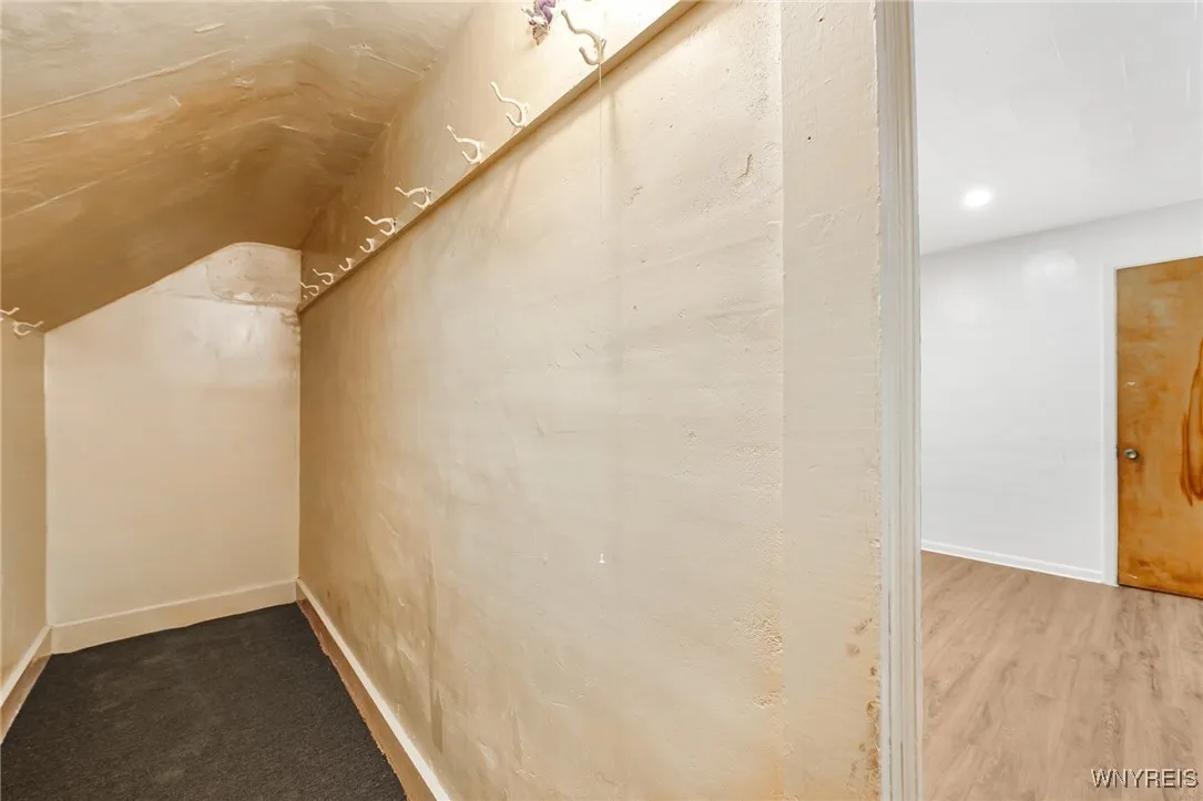 947 Walden Avenue, Buffalo, New York 14211, Buffalo, New York 14211, 5 Bedrooms Bedrooms, 10 Rooms Rooms,2 BathroomsBathrooms,Residential,Closed,947 Walden Avenue, Buffalo, New York 14211,0,B1582360