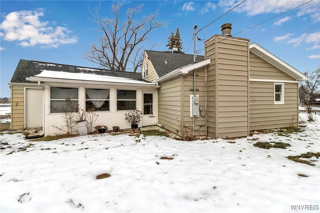 88 Elsie Lane, Grand Island, New York 14072, Grand Island, New York 14072, 3 Bedrooms Bedrooms, 9 Rooms Rooms,1 BathroomBathrooms,Residential,Closed,88 Elsie Lane, Grand Island, New York 14072,0,B1582357