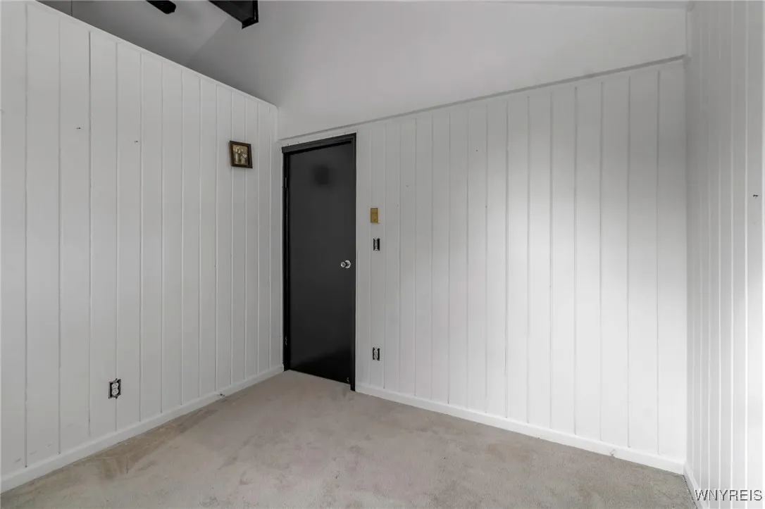 88 Elsie Lane, Grand Island, New York 14072, Grand Island, New York 14072, 3 Bedrooms Bedrooms, 9 Rooms Rooms,1 BathroomBathrooms,Residential,Closed,88 Elsie Lane, Grand Island, New York 14072,0,B1582357