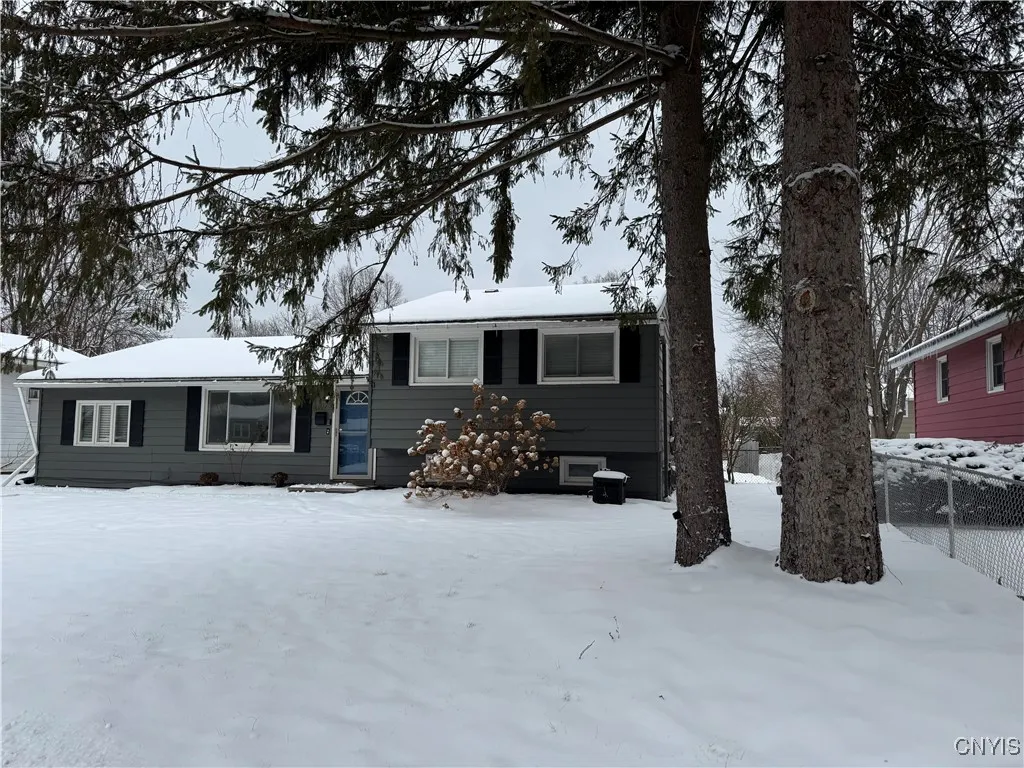 107 River Park Drive, Clay, New York 13090, Clay, New York 13090, 3 Bedrooms Bedrooms, 8 Rooms Rooms,2 BathroomsBathrooms,Residential,Closed,107 River Park Drive, Clay, New York 13090,0,S1582451