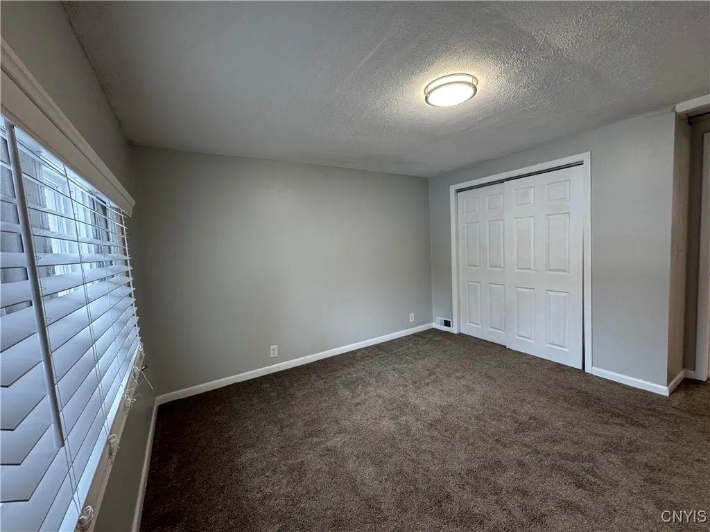 107 River Park Drive, Clay, New York 13090, Clay, New York 13090, 3 Bedrooms Bedrooms, 8 Rooms Rooms,2 BathroomsBathrooms,Residential,Closed,107 River Park Drive, Clay, New York 13090,0,S1582451