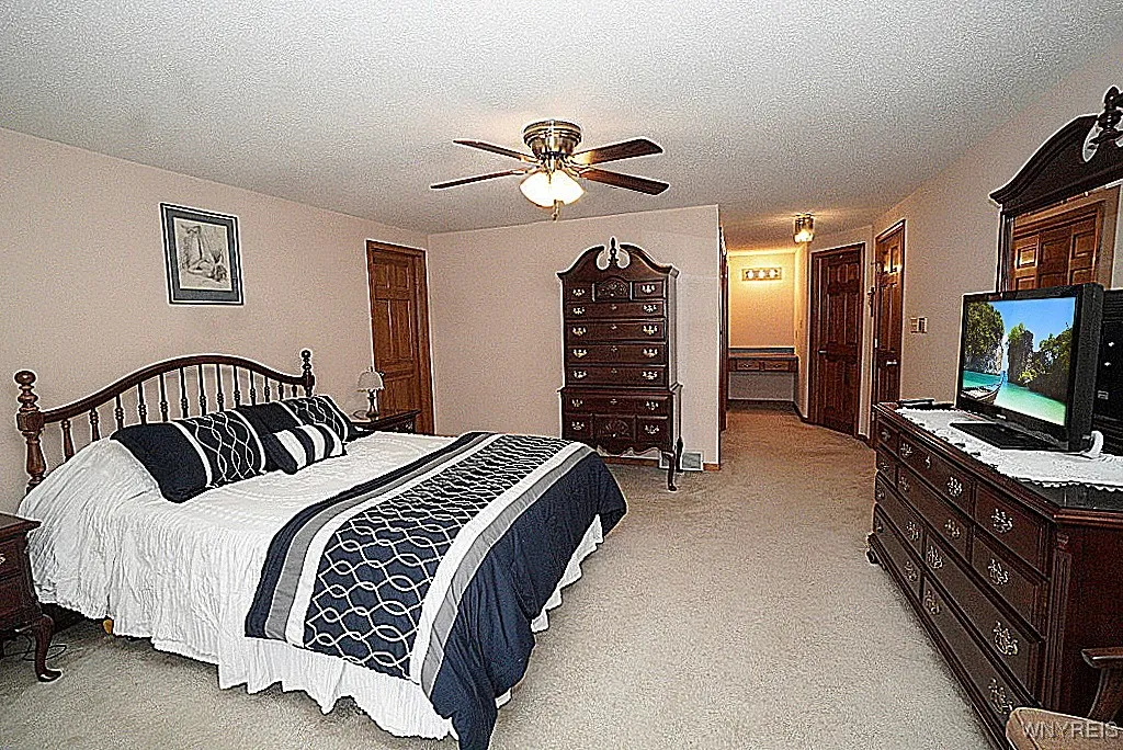 321 Daniel Drive, North Tonawanda, New York 14120, North Tonawanda, New York 14120, 4 Bedrooms Bedrooms, 8 Rooms Rooms,2 BathroomsBathrooms,Residential,Closed,321 Daniel Drive, North Tonawanda, New York 14120,0,B1582490