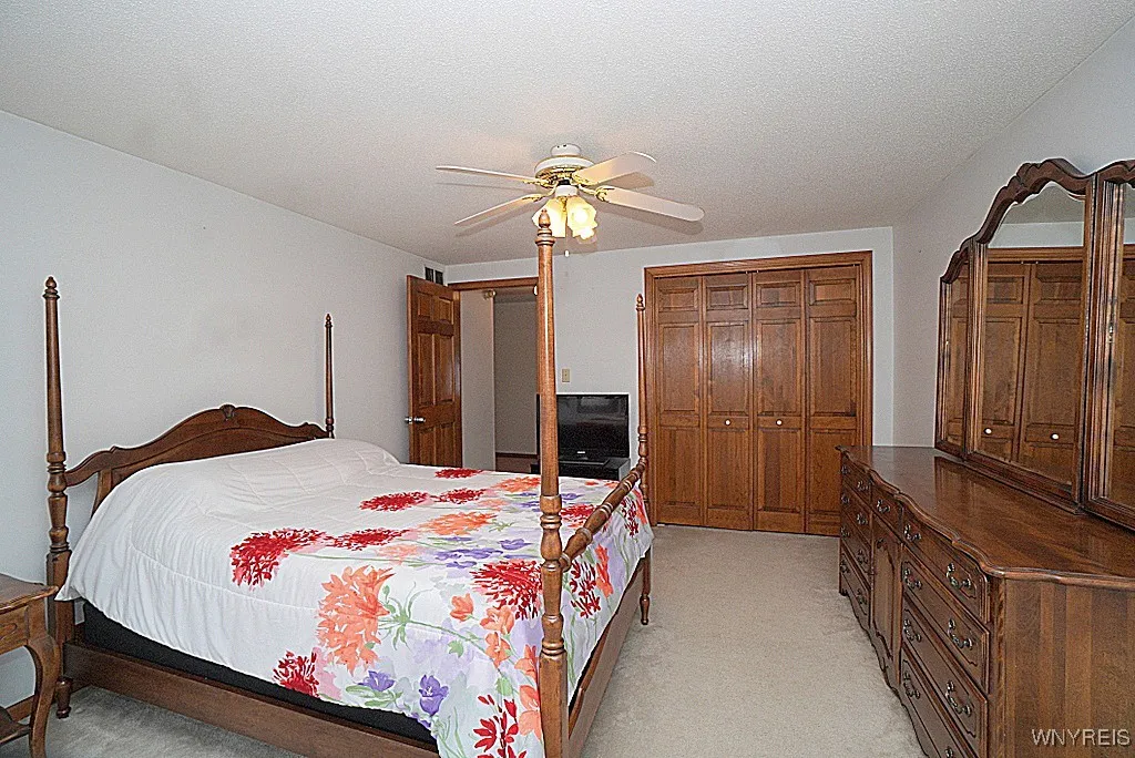 321 Daniel Drive, North Tonawanda, New York 14120, North Tonawanda, New York 14120, 4 Bedrooms Bedrooms, 8 Rooms Rooms,2 BathroomsBathrooms,Residential,Closed,321 Daniel Drive, North Tonawanda, New York 14120,0,B1582490