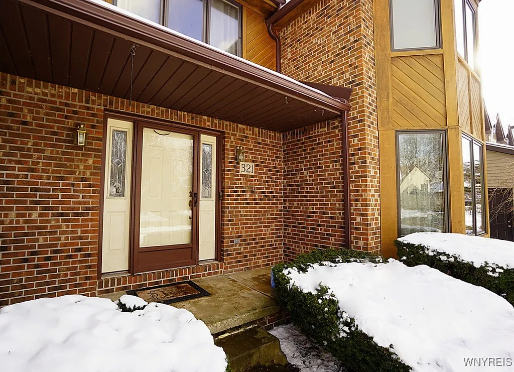 321 Daniel Drive, North Tonawanda, New York 14120, North Tonawanda, New York 14120, 4 Bedrooms Bedrooms, 8 Rooms Rooms,2 BathroomsBathrooms,Residential,Closed,321 Daniel Drive, North Tonawanda, New York 14120,0,B1582490